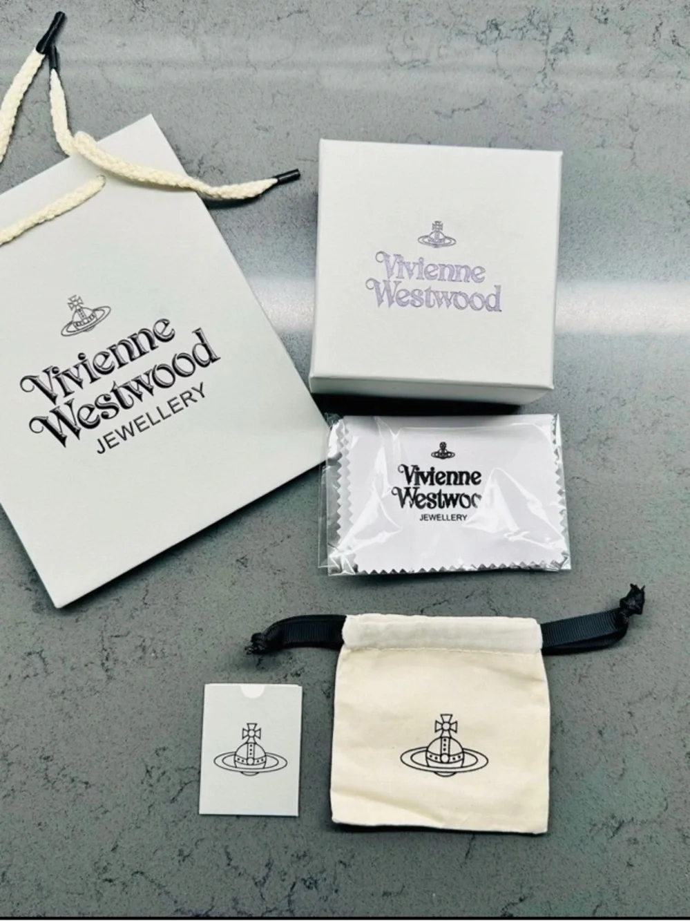 VIVIENNE WESTWOOD PEARL ORB CHOKER SILVER NECKLACE - FULL SET BOX POUCH OS - Picture 8 of 8